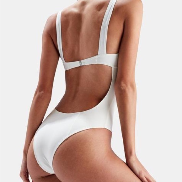 Solid & Striped || The Hailey - Picture 6 of 7